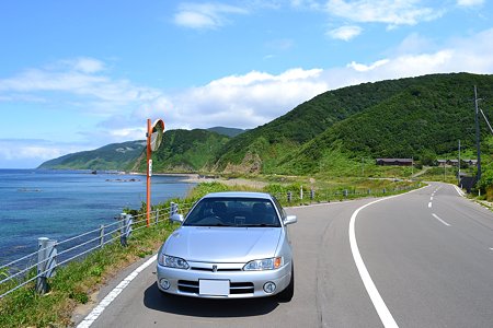 龍泊ライン海沿いの駐車帯にて
