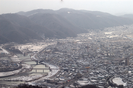 高谷山から
