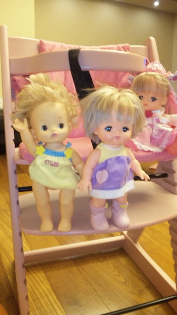 麗奈と愛奈のメルちゃん 麗奈の赤ちゃんの髪型ファンキーだなぁ 写真共有サイト フォト蔵