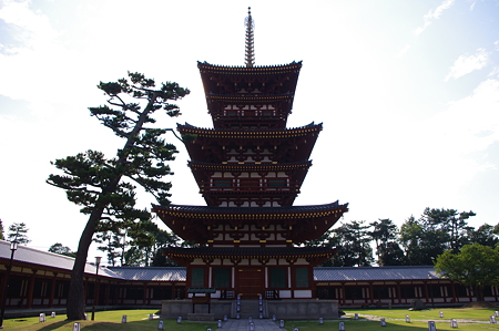 薬師寺西塔