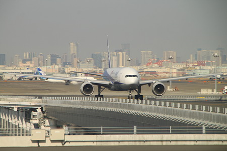 027　こちらは1つ後に飛び立つ飛行機