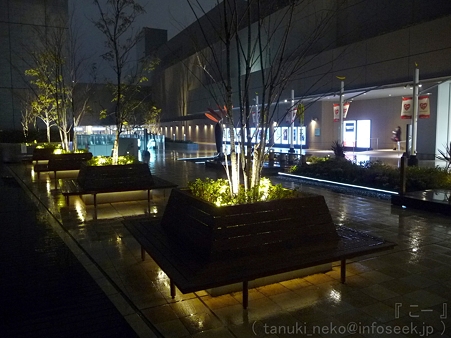 120305-大阪駅 (23)