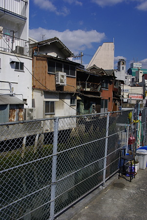 銅座川