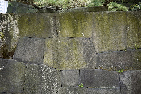 2011.05.18　和田倉門　枡形石垣