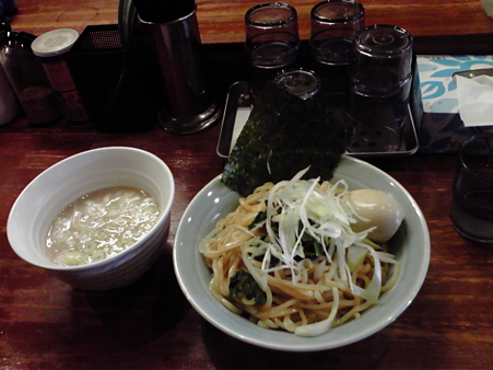 鶴一家