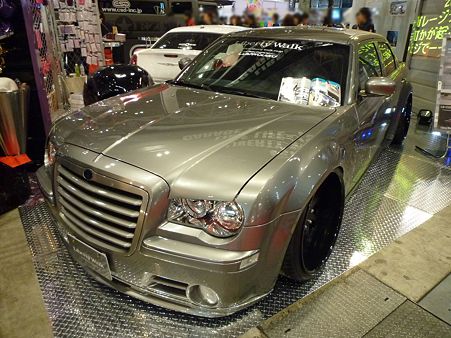 TOKYO AUTO SALON 2012 Chrysler 300C